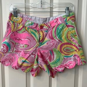 Buttercup scalloped shorts
